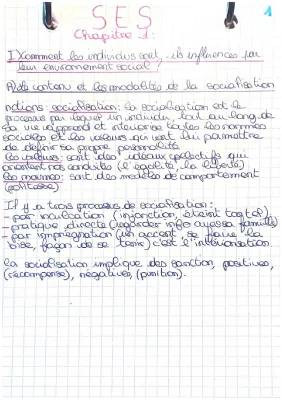 Comprendre le processus de socialisation et l'influence de la famille sur les enfants