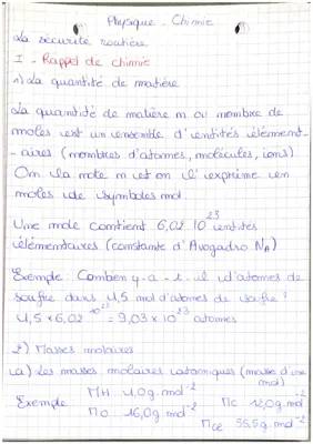 Comprendre le Calcul de Quantité de Matière en Chimie avec des Exemples de Masse Molaire