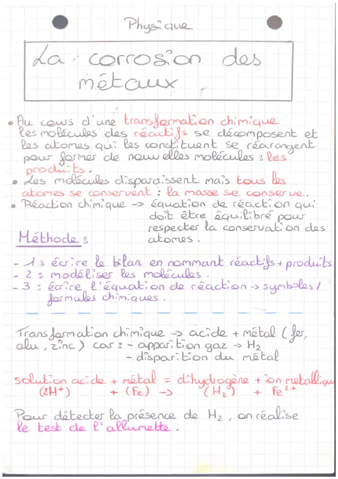 Physique
La corrosion des
métaux
• Au cows d'une transformation chimique
les molécules des réactifs se décomposent et
les atomes qui les con