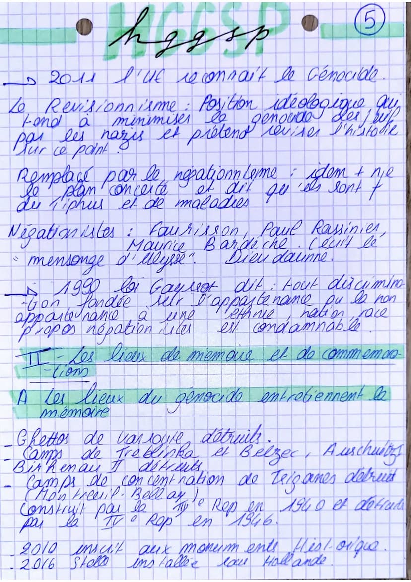 H ggs p
Chapitre 9: L'histoie et les memoires du
génocide des Jeufs et des Tsigana
Problematique : Comment les mémoires
du
des
I enocide des