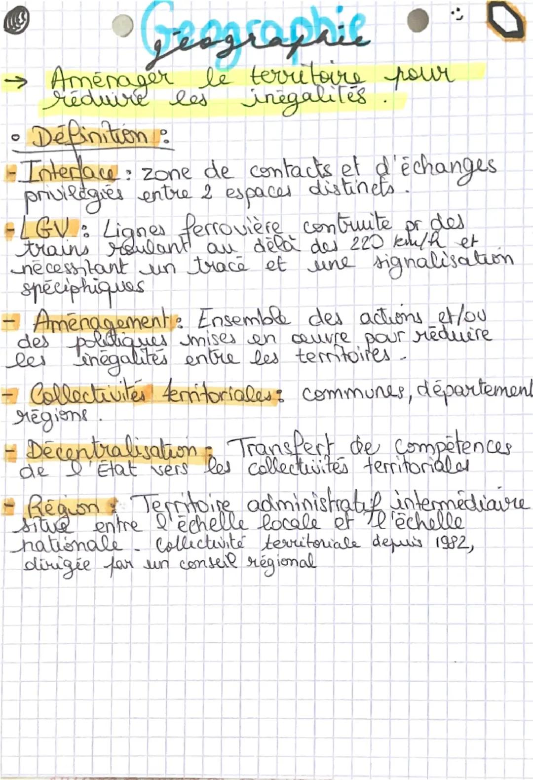 Geographie
→ Aménager le territoire pour
réduire les inégalités.
• Définition:
- Interface: zone de contacts et d'échanges
privilegiés entre