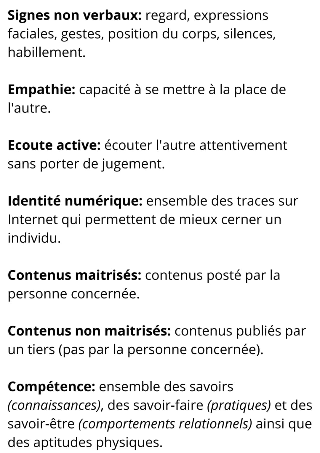 Sciences de Gestion et du
Numérique
Notions et Formules Les comportements individuels
Notions
Personnalité: ensemble de traits physiques et
