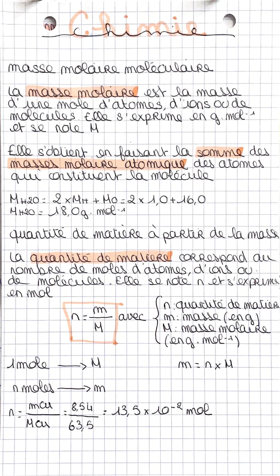 &
masse molaire moléculaire
la masse molaire est la masse
d'une mole d'atomes, d'ions ou de
molecules Elle s'exprime en g. md. 1
et se nole 