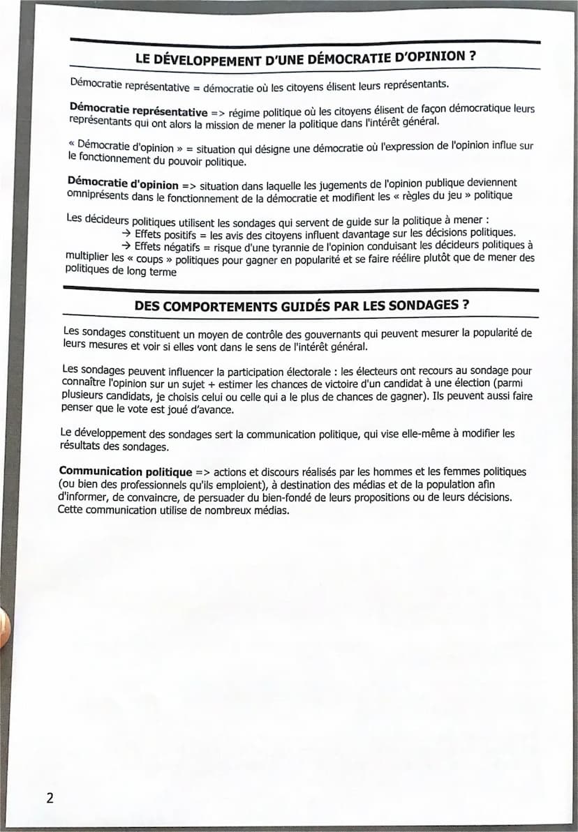 9- COMMENT
S'EXPRIME
SE FORME ET
L'OPINION
PUBLIQUE ?
L'OPINION PUBLIQUE, CRACTÉRISTIQUE D'UN RÉGIME DÉMOCRATIQUE
Opinion publique => ensemb