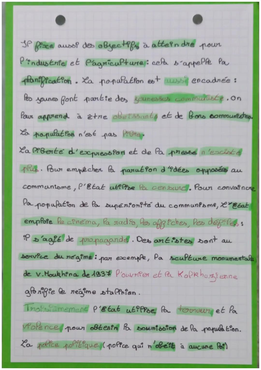Histoire
Introduction 2
Staline dinige P'URSS de 1924 à 1953.5
met en
place Pe communisme qui est une
dictature totalitaine. Quel sont les a