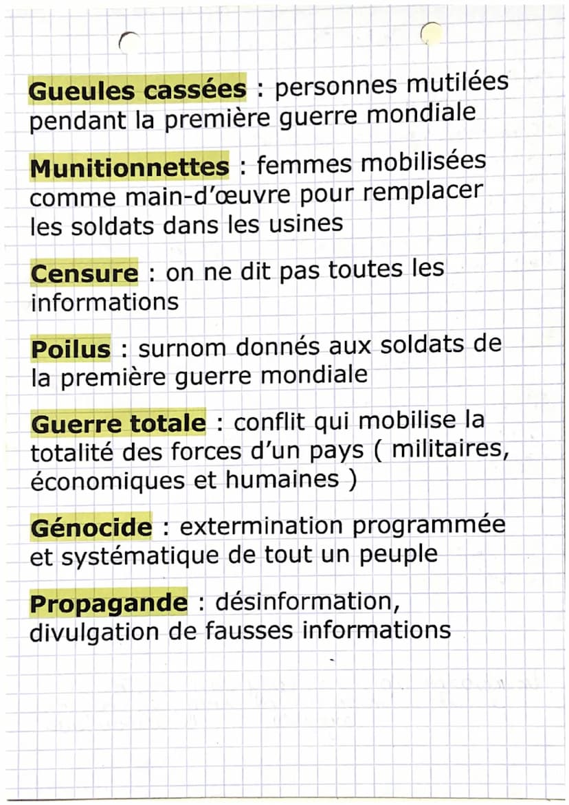 1ère GUERRE MONDIALE
Front: zone où ont lieu les combats
Guerre de mouvement : les armées
avancent sur de grandes distances mais
il n'y a pa
