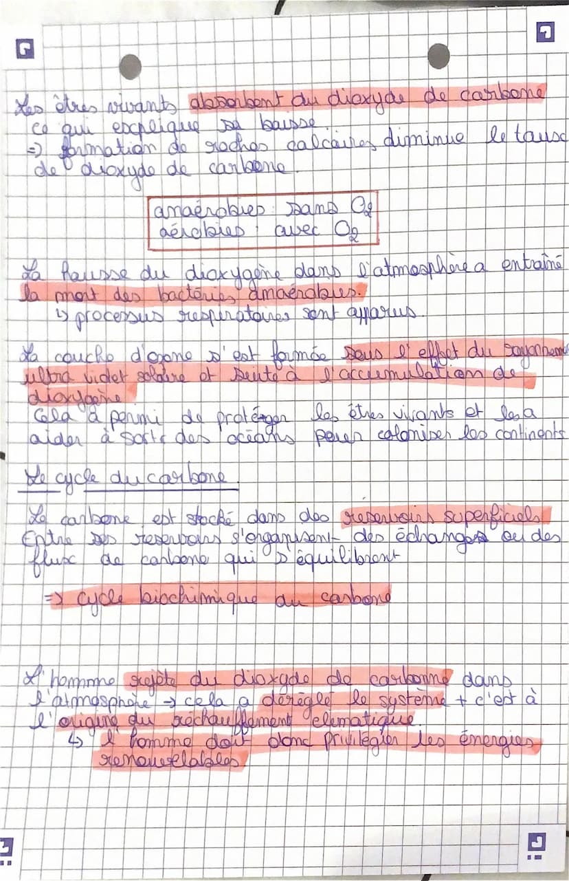ET.
• Almosphone couche de gay entourant une planète et
maintenue par la gravite
Formation de la Torre il y a 4,6 milliards d'années
par acc