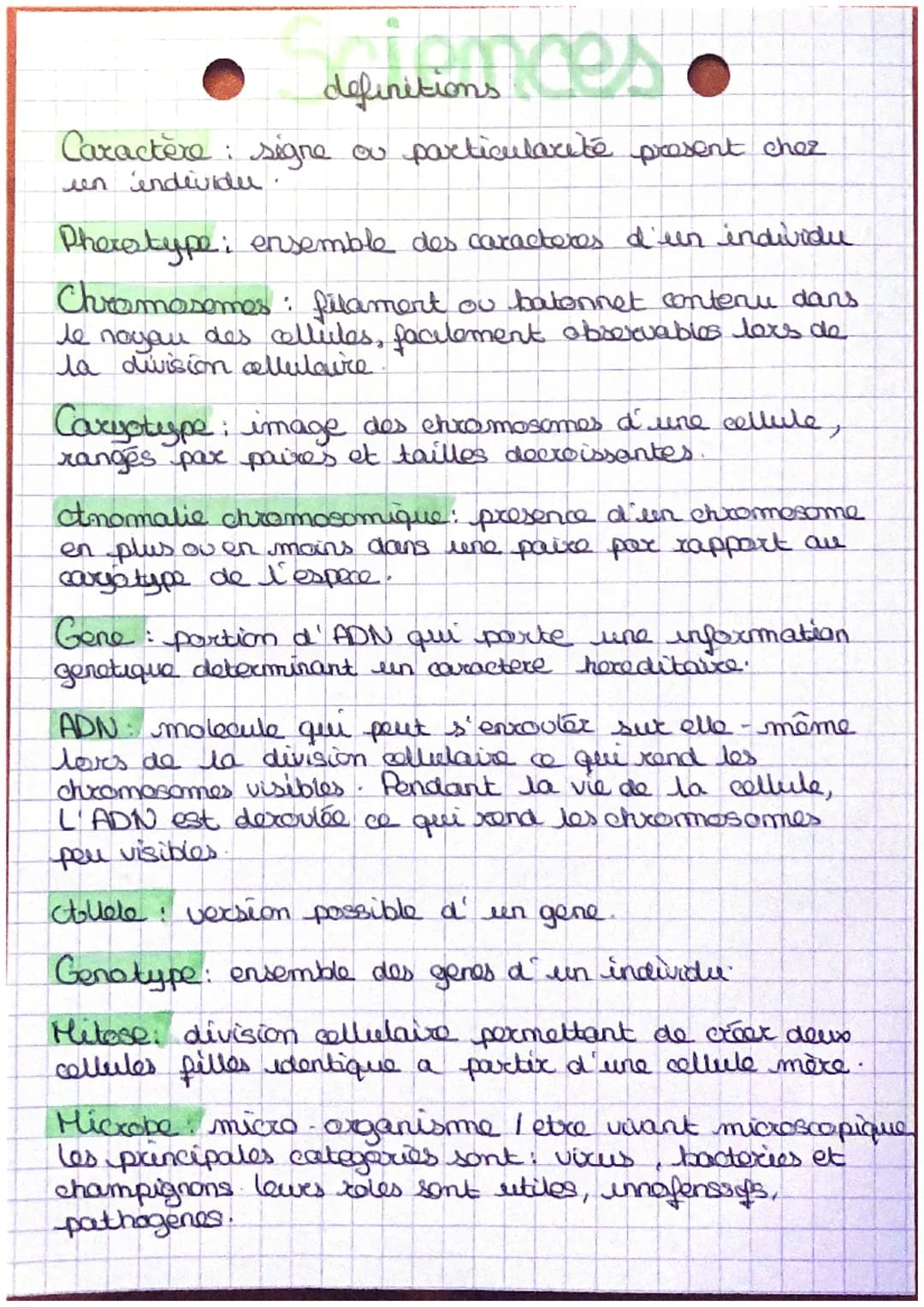 des
definitions
Caractère signe ou particularité present chez
¡
sen individu.
Phototype: ensemble des caracteres d'un individu
Chramosemes: 