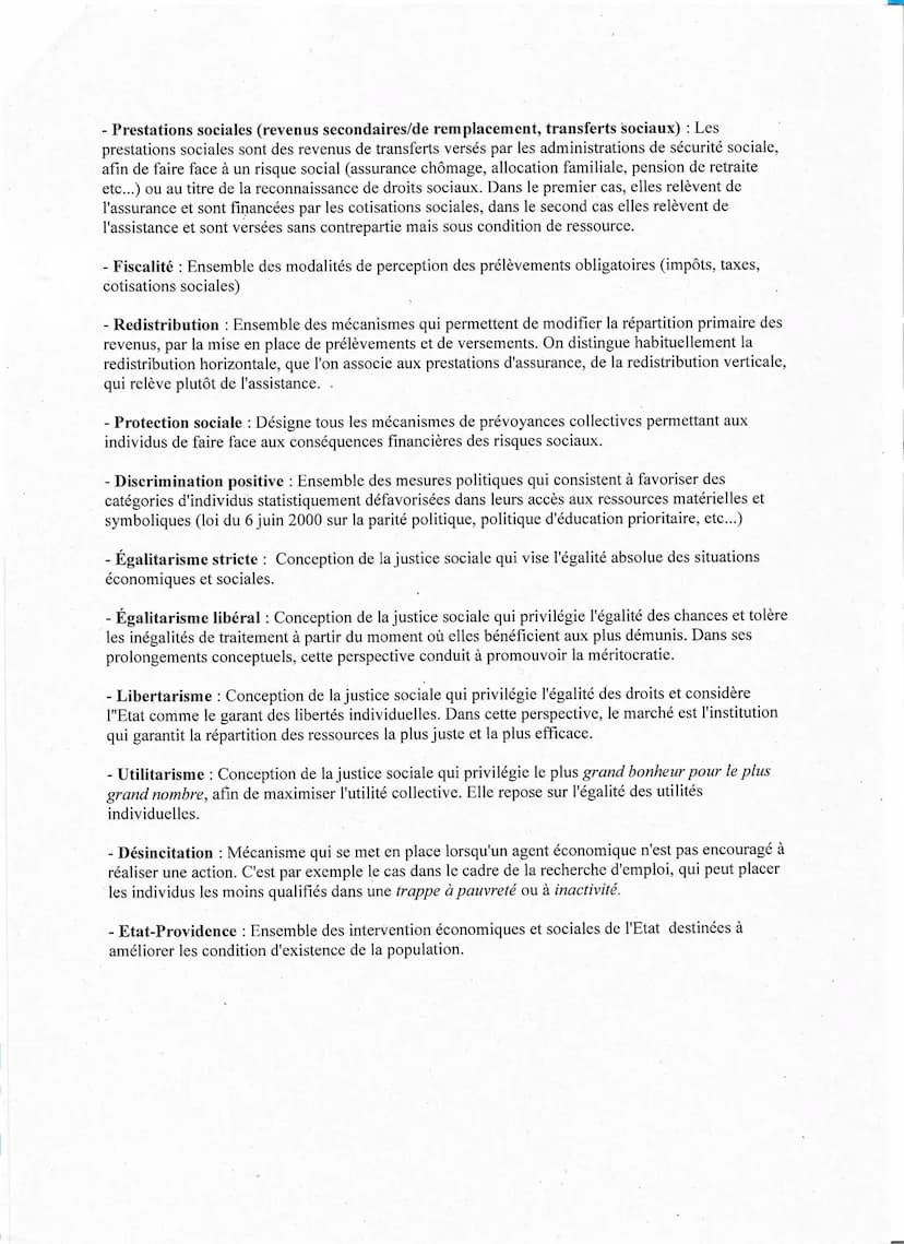 - Prestations sociales (revenus secondaires/de remplacement, transferts sociaux) : Les
prestations sociales sont des revenus de transferts v