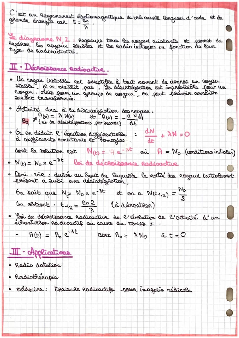 La Radioactivité
I Desintegration radioactive:
X
A = nucléons
Z = photons
A-Z
} A - Z = N
soit neutrons.
Isotopes: atomes appartenant au mêm