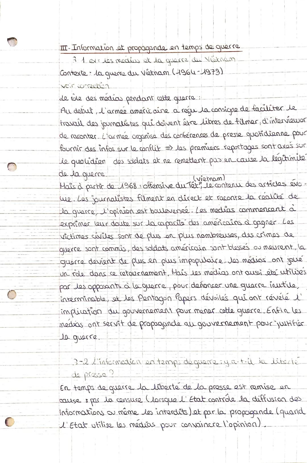 Chapitre 2: Liberté ou contrôle de l'information ? Un debat
politique fondammental
Introduction activité 1
8
Depuis le XIXe siècle, des médi