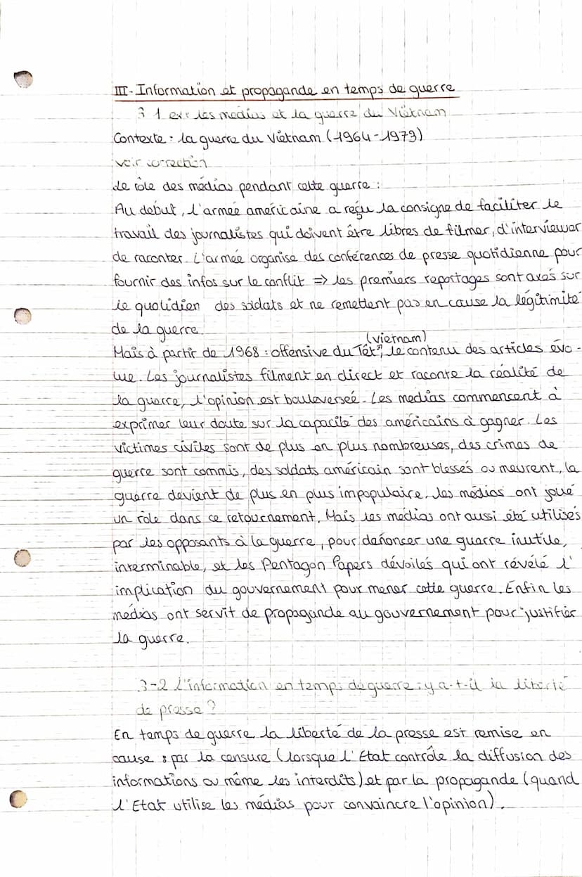 Chapitre 2: Liberté ou contrôle de l'information ? Un debat
politique fondammental
Introduction activité 1
8
Depuis le XIXe siècle, des médi