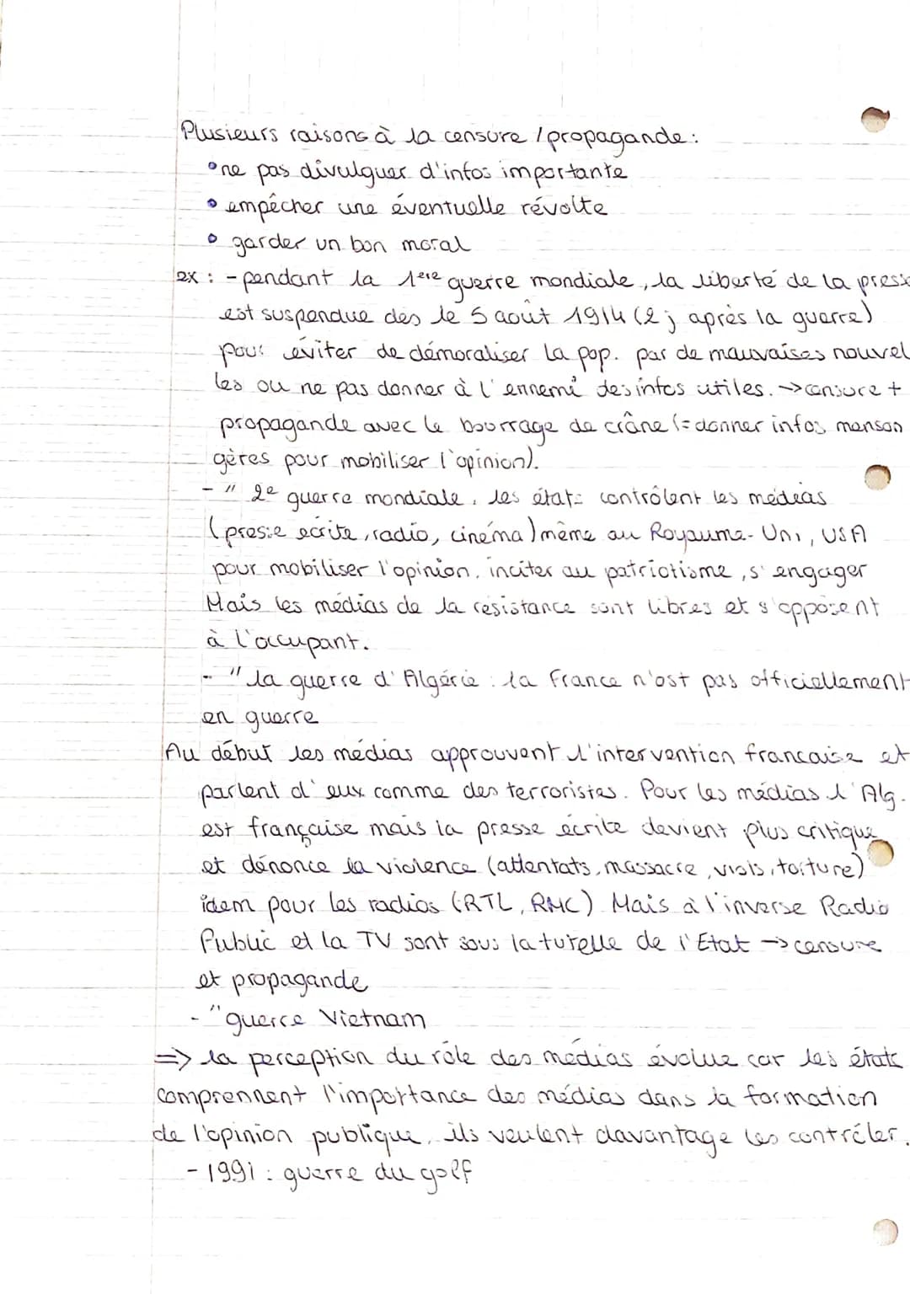 Chapitre 2: Liberté ou contrôle de l'information ? Un debat
politique fondammental
Introduction activité 1
8
Depuis le XIXe siècle, des médi