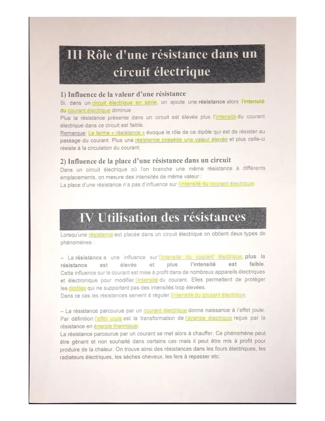●
●
Chapitre 5: Les résistances électriques
I Qu'est-ce qu'une résistance ?
Une résistance est un dipôle de forme cylindrique dont les deux 