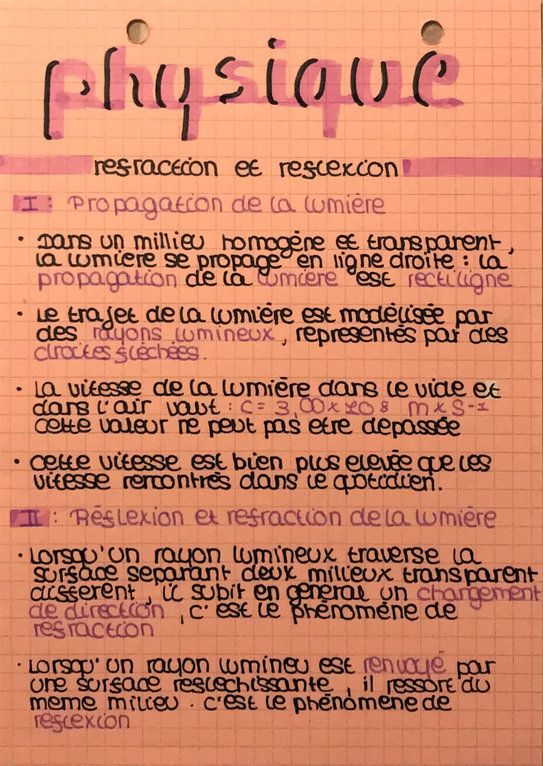 resracecon
I: Propagation
Dans un millieu homogène et transparent,
la wmiere se propage en ligne droite : la
propagation de la lumière est r