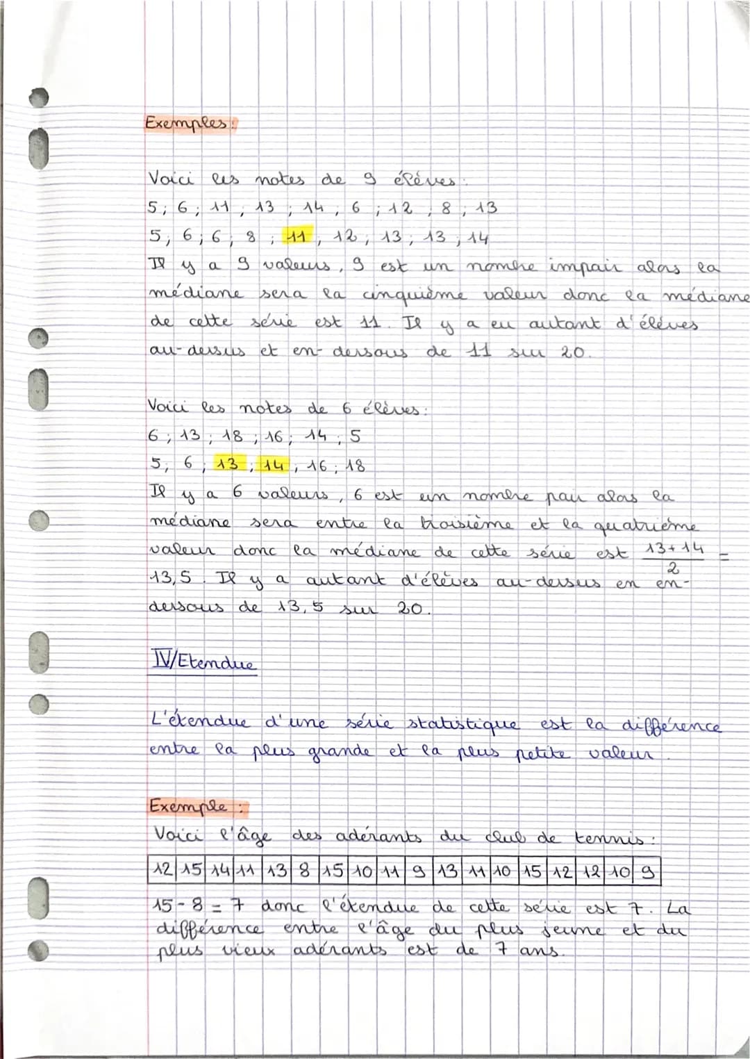 I/Vocabulaire
Mathématiques
Le caractère d'une série de données peut être
qualitatif / sports, types de films, couleurs des yeux,
(...) ou q