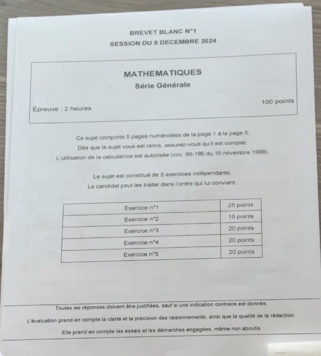 Épreuve : 2 heures
BREVET BLANC N°1
SESSION DU 9 DECEMBRE 2024
MATHEMATIQUES
Série Générale
100 points
Ce sujet comporte 5 pages numérotées 