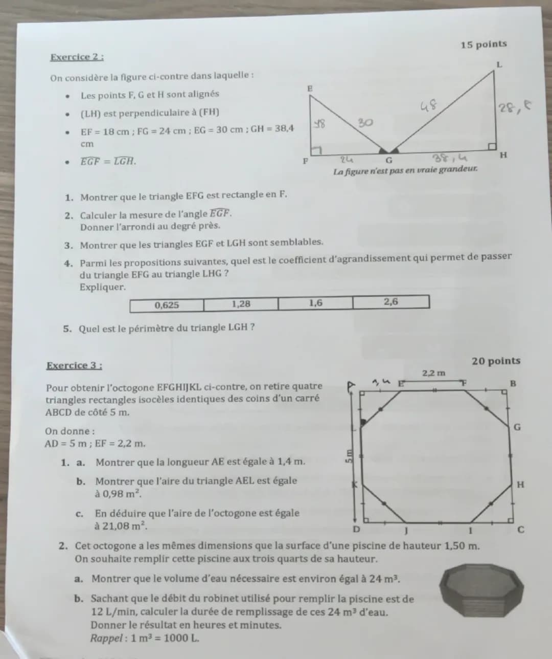 Épreuve : 2 heures
BREVET BLANC N°1
SESSION DU 9 DECEMBRE 2024
MATHEMATIQUES
Série Générale
100 points
Ce sujet comporte 5 pages numérotées 