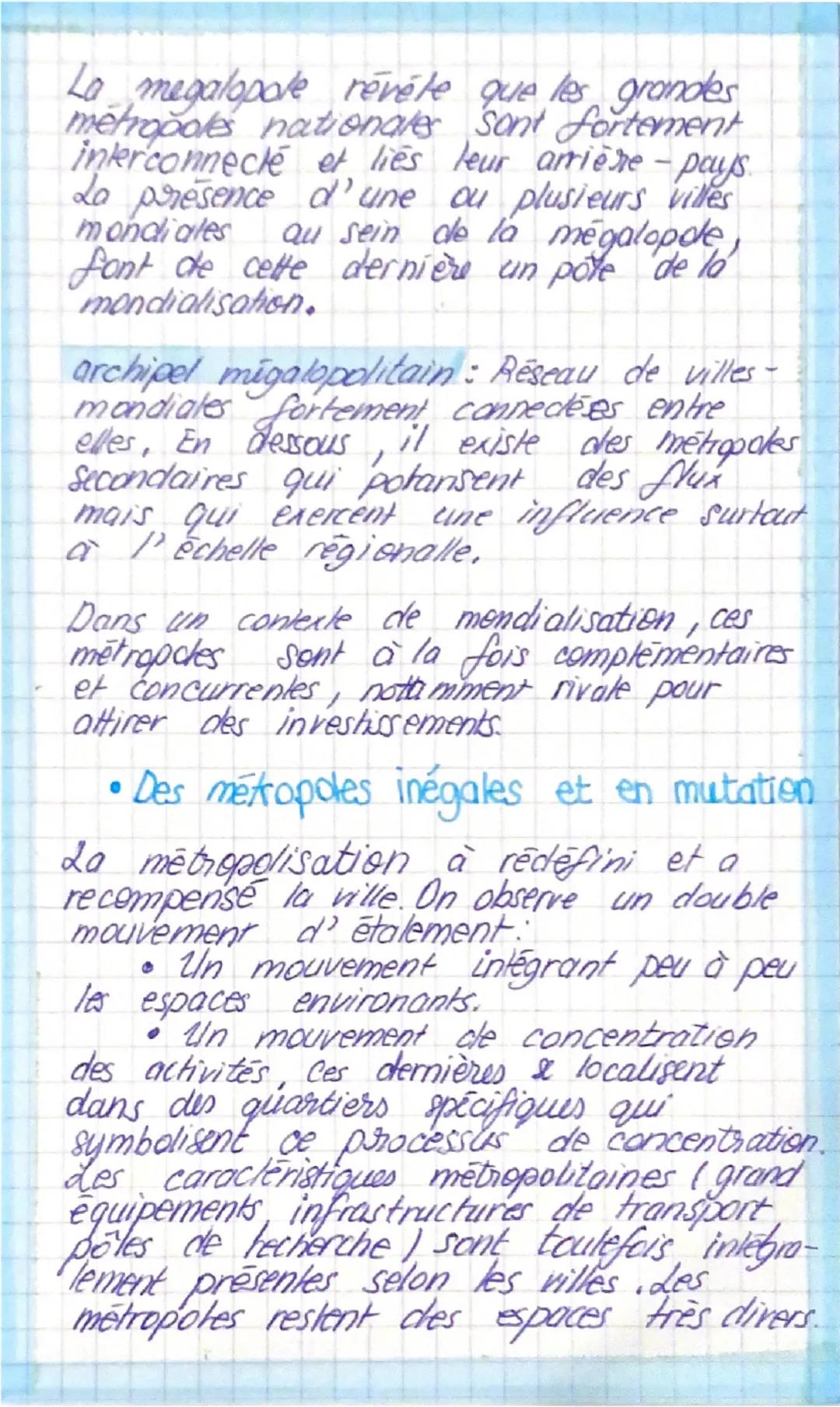 geo chap. I
La métropolisation,
un processus mondial
différencié
Introduction
56% de la population mondiale vit
eu ville.
On peut identifier