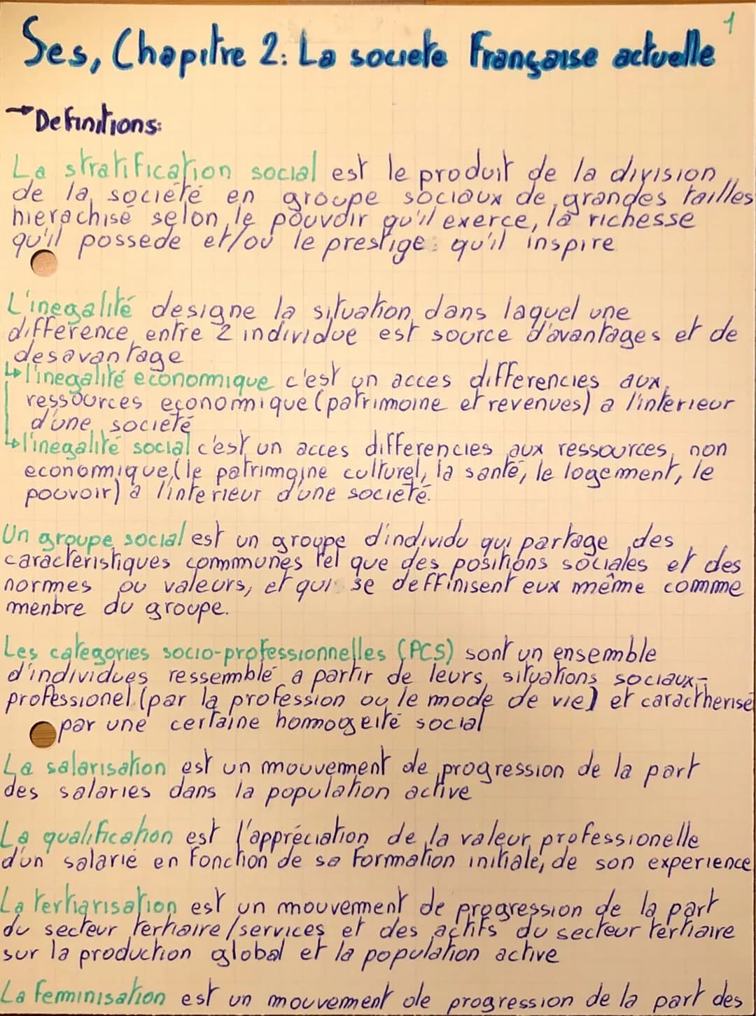 1
Ses, Chapitre 2: La societe française actuelle
~Definitions:
La stratification social est le produit de la division
de la société en group