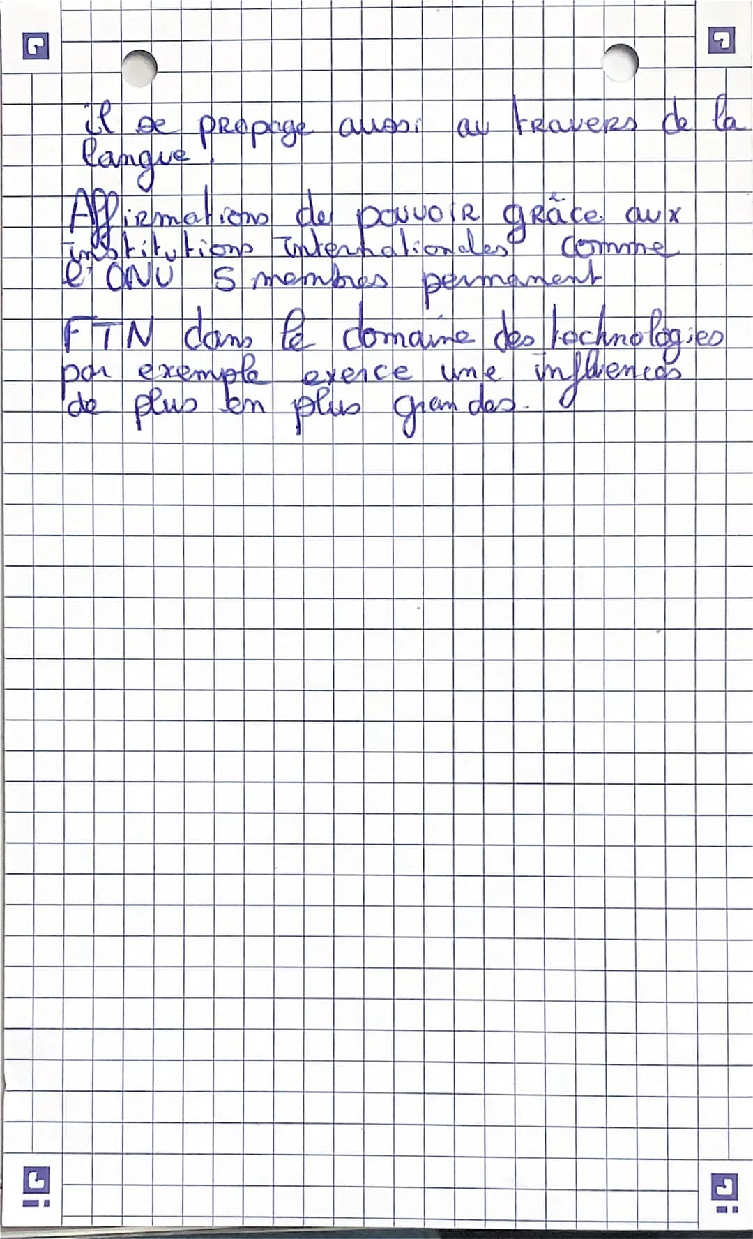 Les Puissances HGG S P
de puissances est la capacité pouR
et à influencer
un ētat à o'imposer
4 Recourt au hoRd power e
power
Caractéristiqu