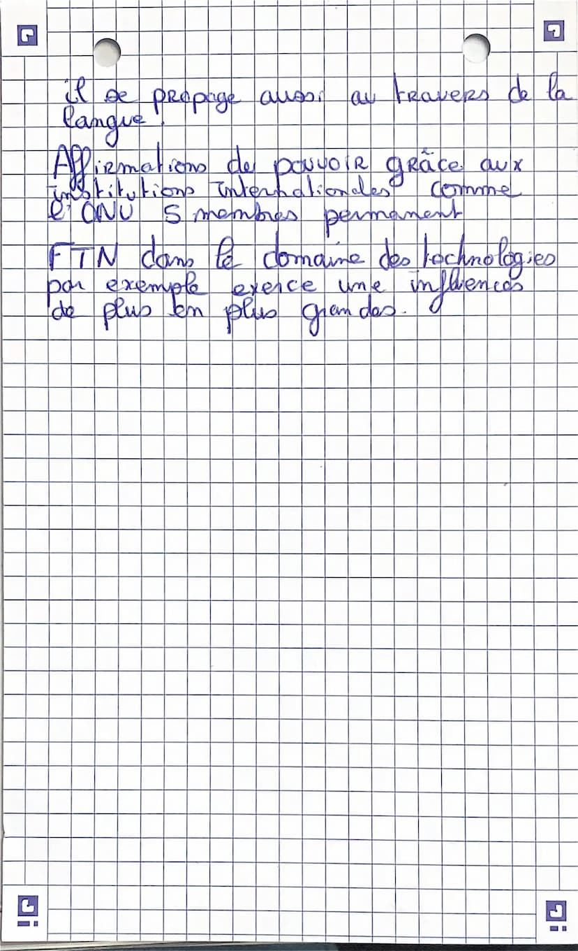 Les Puissances HGG S P
de puissances est la capacité pouR
et à influencer
un ētat à o'imposer
4 Recourt au hoRd power e
power
Caractéristiqu