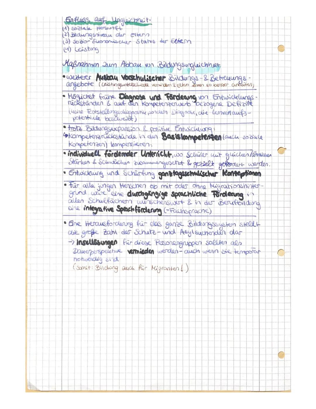 # Soziale Ungleichheit

Lo Definition: Soziale Ungleichheit

• dauerhaft ungleiche Verteilung von Ressourcen, die
im Rahmen einer Gesellscha