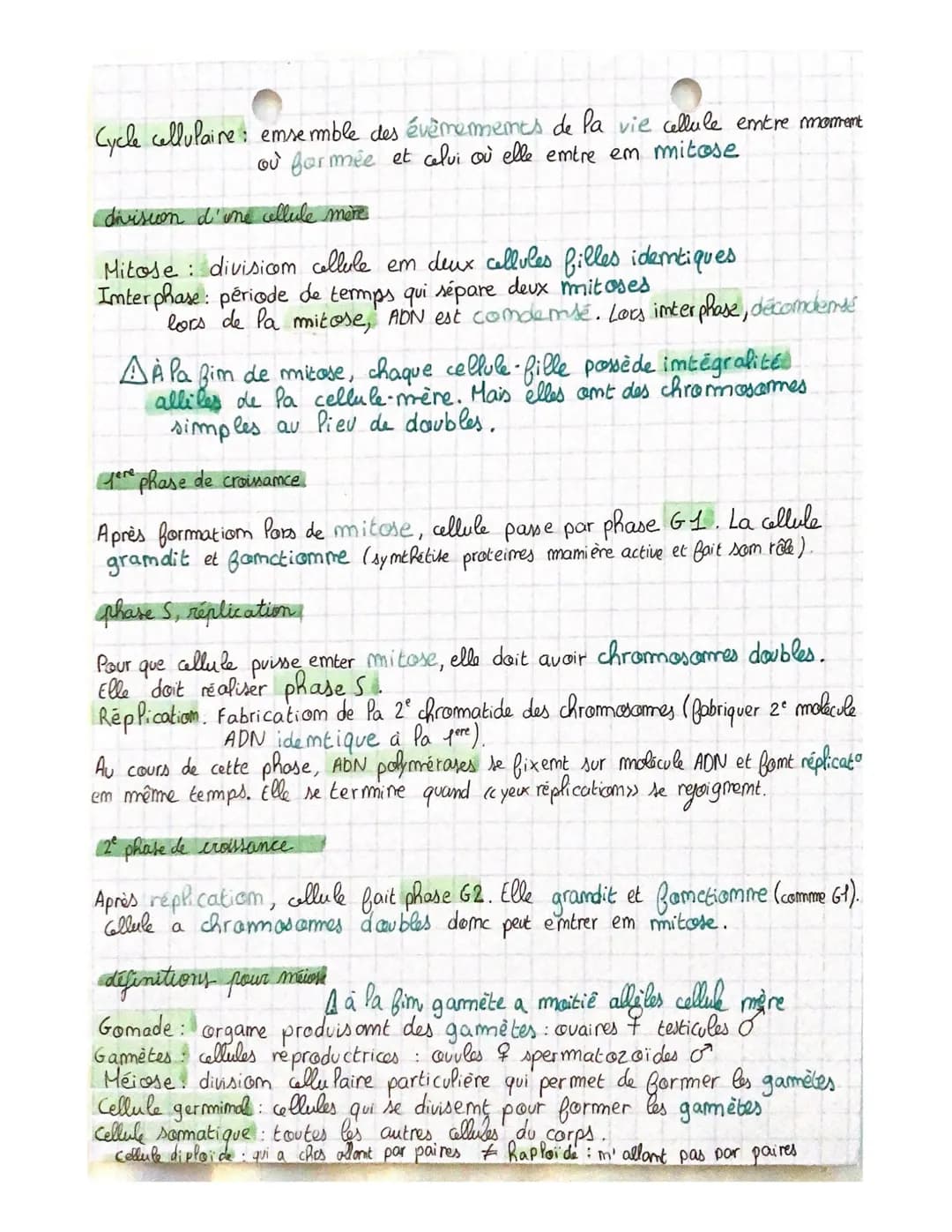 THEME 1
Chapitre 2: Divisions cellulaires et transmiss.com
du patrimoine gémétique
chromosomes, gènes, alleles
46 molécules ADN appellées ch