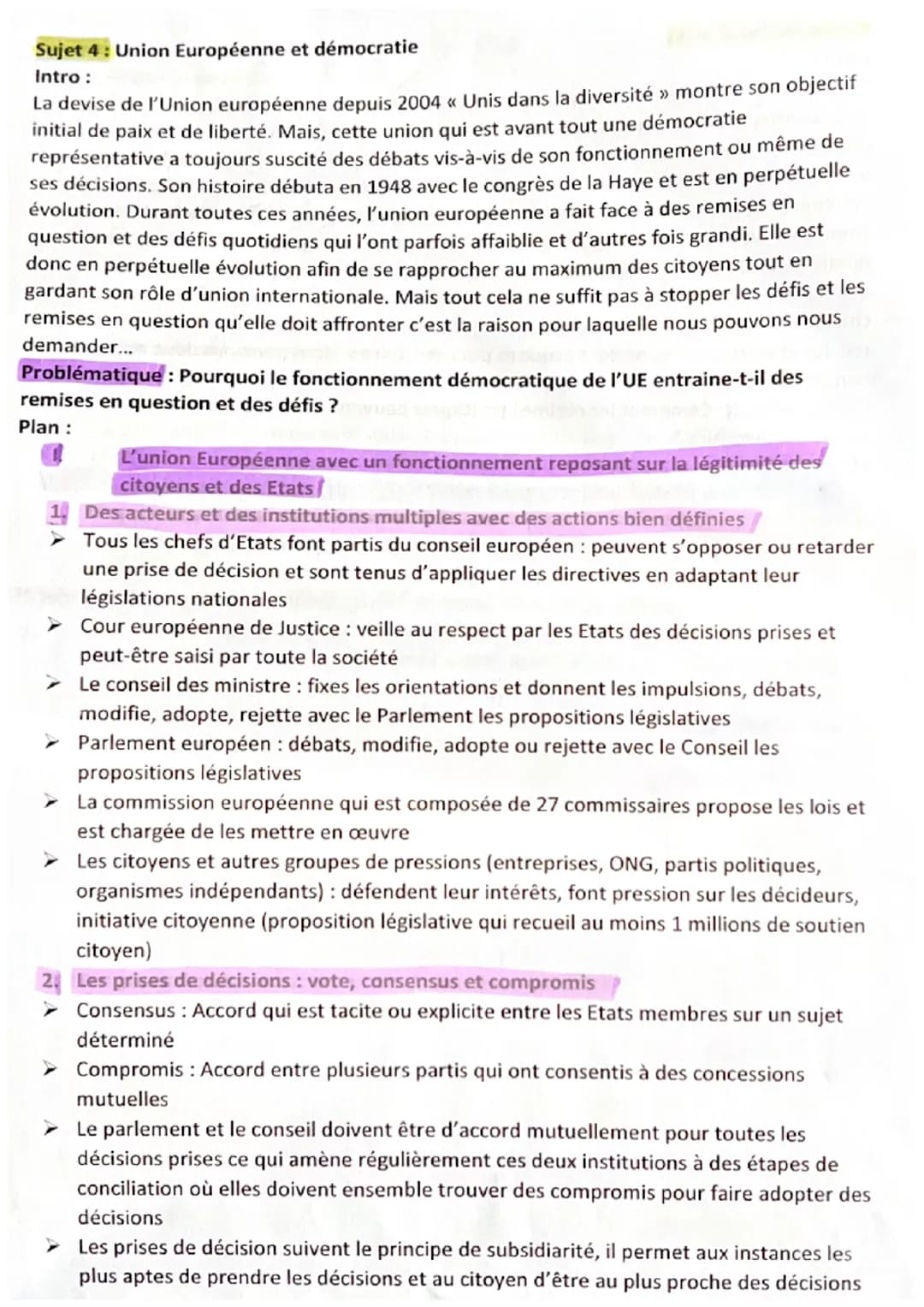 Sujet 4: Union Européenne et démocratie
Intro :
La devise de l'Union européenne depuis 2004 << Unis dans la diversité » montre son objectif
