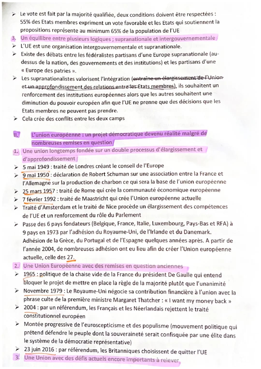 Sujet 4: Union Européenne et démocratie
Intro :
La devise de l'Union européenne depuis 2004 << Unis dans la diversité » montre son objectif
