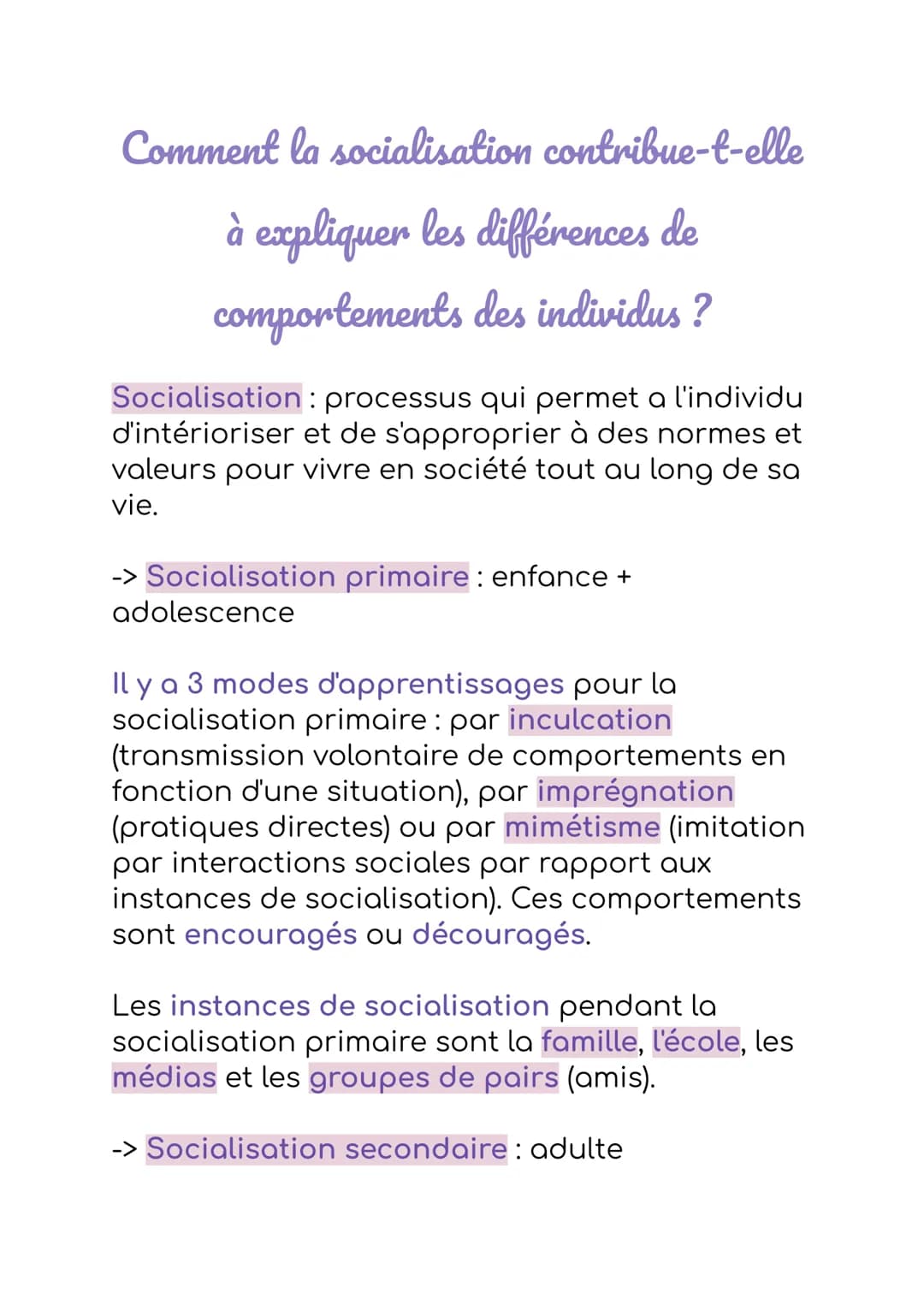 Comment la socialisation contribue-t-elle
à expliquer les différences de
comportements des individus?
Socialisation : processus qui permet a