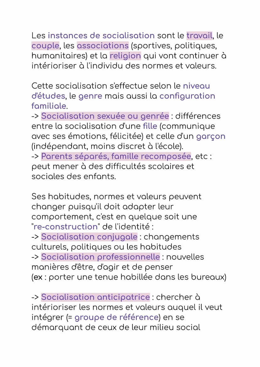 Comment la socialisation contribue-t-elle
à expliquer les différences de
comportements des individus?
Socialisation : processus qui permet a