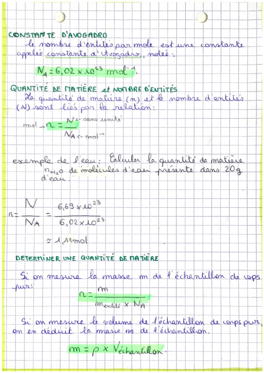 Chapitre
9
)
CHIMIE
la quantité de matière.
MASSE D'UNE ENTITÉ CHIMIQUE
la masse d'une entité s'oblient in addition-
ant la masse de tous le