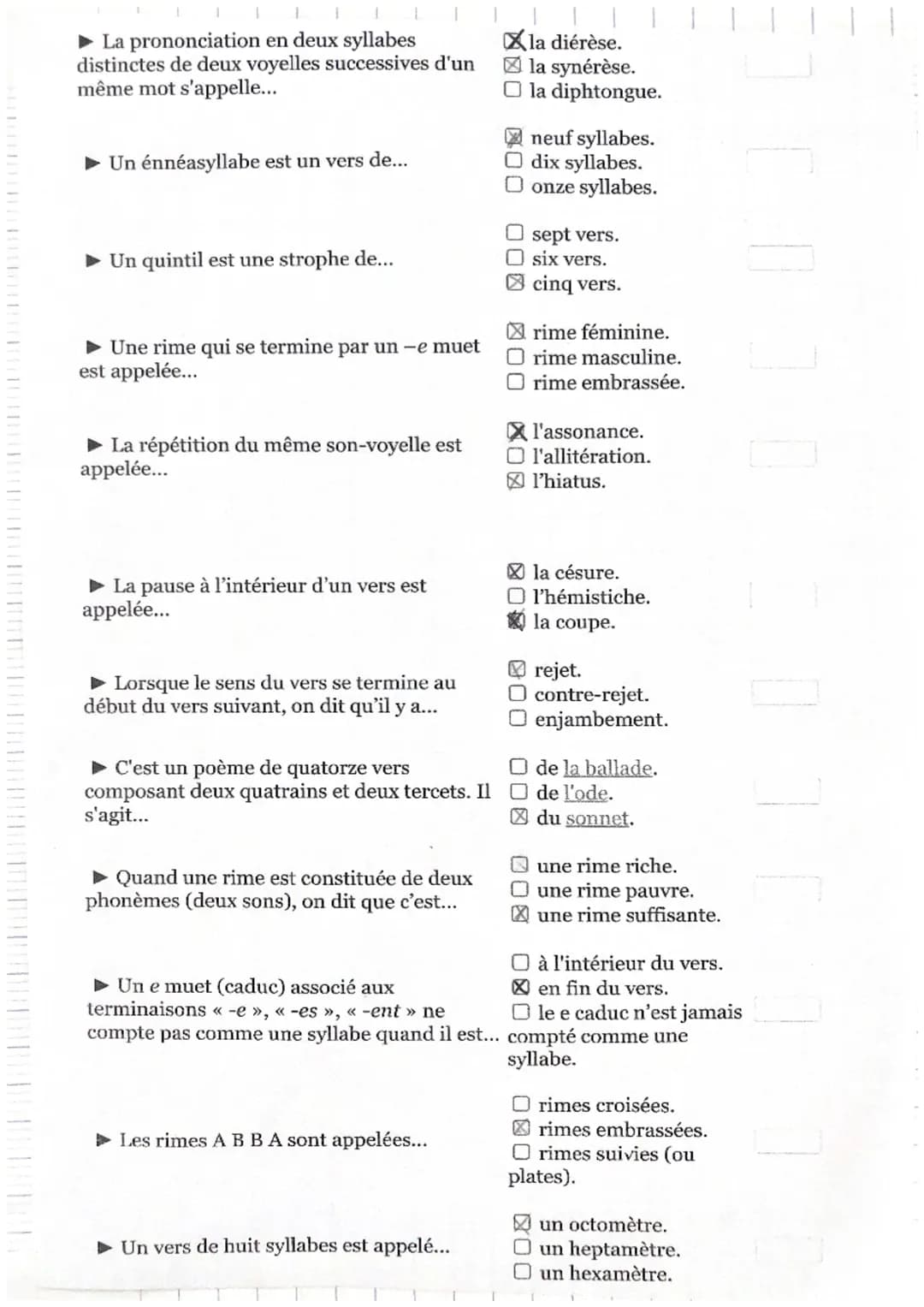 LA VERSIFICATION
a. La métrique :
Pour mesurer la longueur du vers, on compte de syllabes prononcées -le mètre- en
tenant compte de trois pa