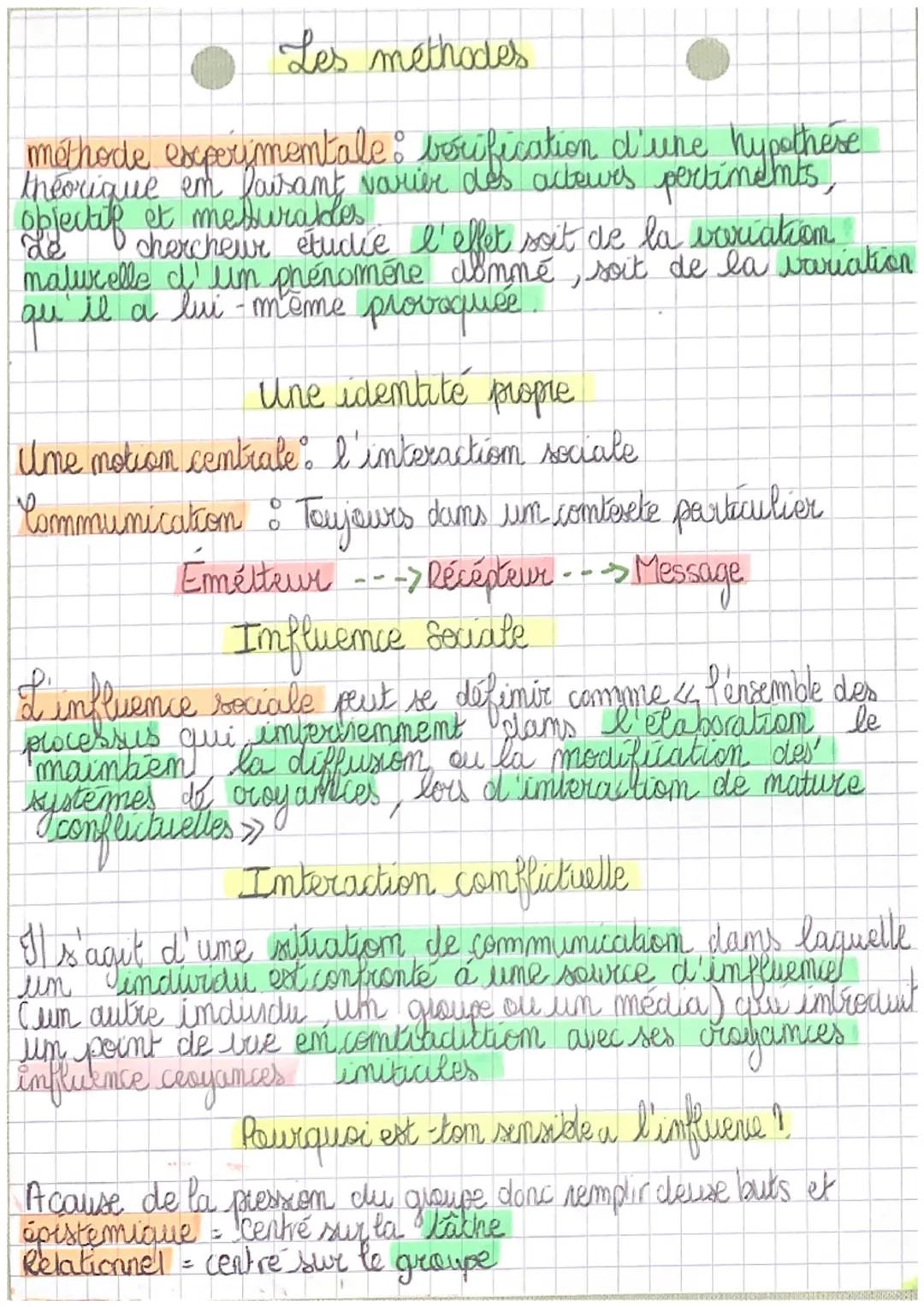 Court 1 psychologie
social
C'est quoi la psychologie
Social ???
000
La spychologie social
tend a comprendre et a
expliquer comment les
pensé