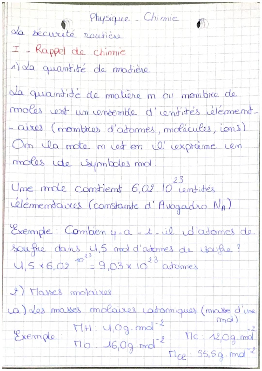 Comprendre le Calcul de Quantité de Matière en Chimie avec des Exemples de Masse Molaire