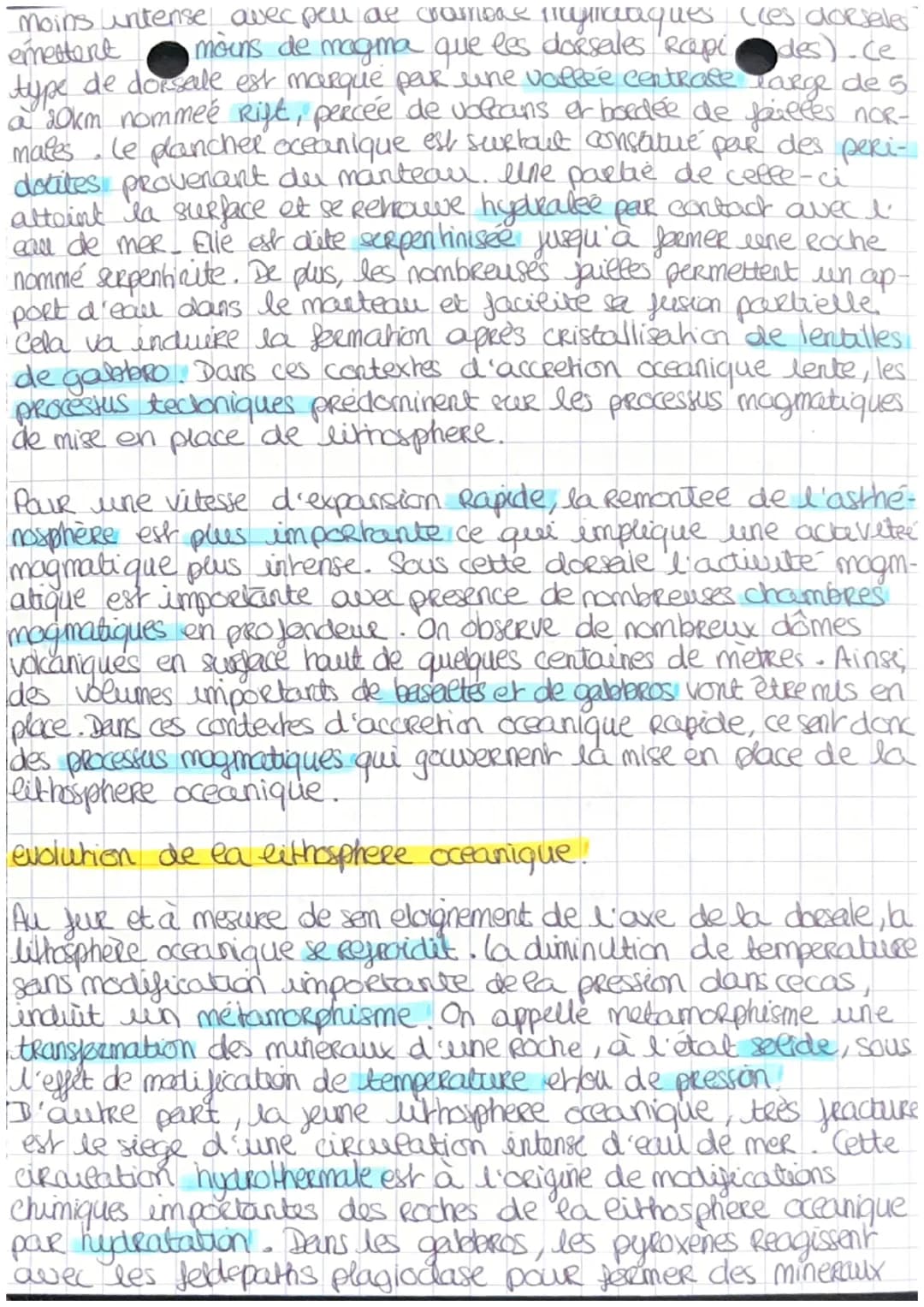 CHAPITRE 10 : LA DYNAMIQUE DES ZONES DE
DIVERGENCE LITHOSPHERIQUES
Comment la doesale produit-elle la eithosphère oceanique,
dans un context