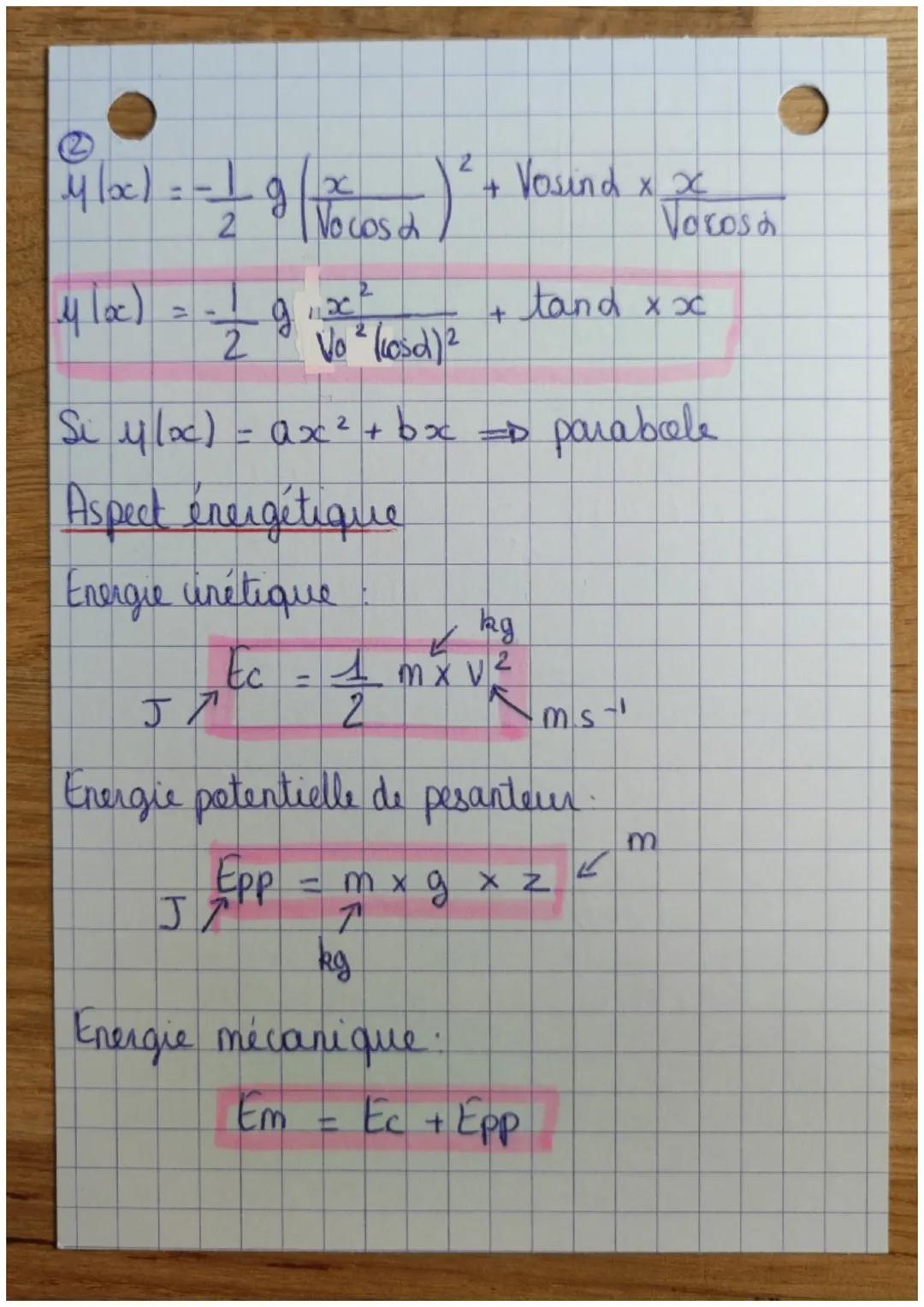 OUV
Jere loi de Newton
DANS UN CHAMP UNIFORME
E
Principe d'inertie
→ soumis à des forces qui se compensent
→ mut rectilige / uniforme ou rep