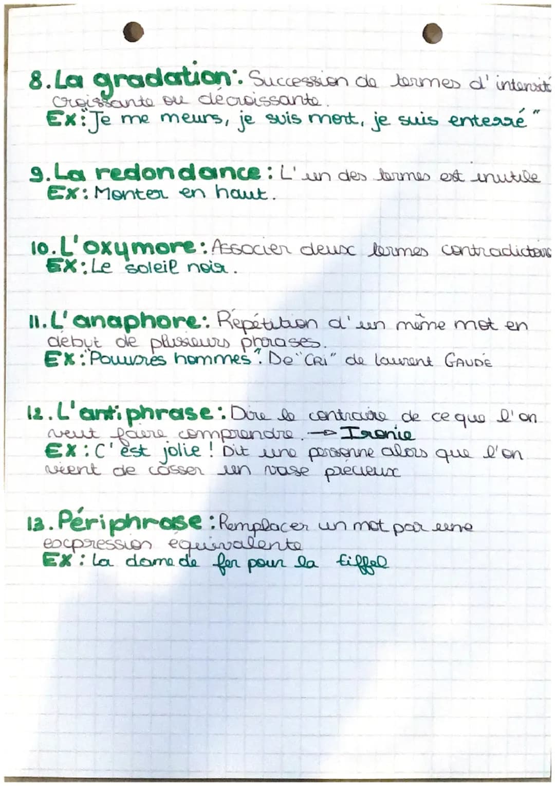 FRANCAIS
les figures de style
1. La comparaison: Lorsque l'on compare deux
éléments, en envisage ensemble pour en chercher
les ressemblances