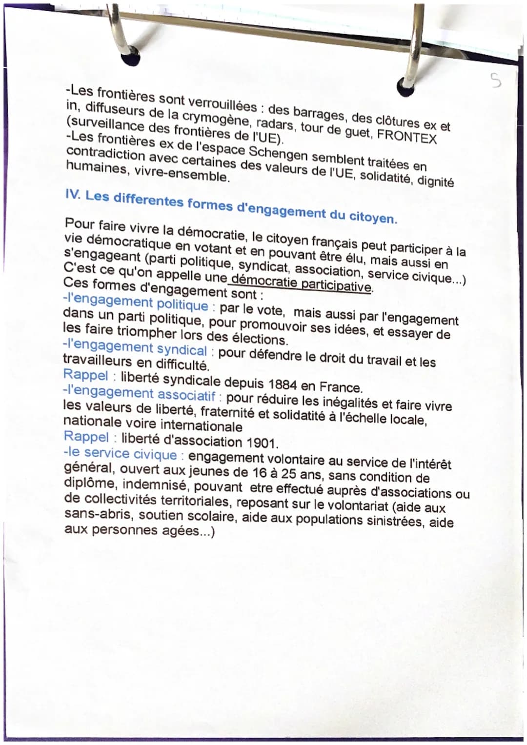 EMC
Problématique : Que signifie être citoyen de la
République démocratie française ?
Quelles sont les caractéristiques de la citoyenneté fr