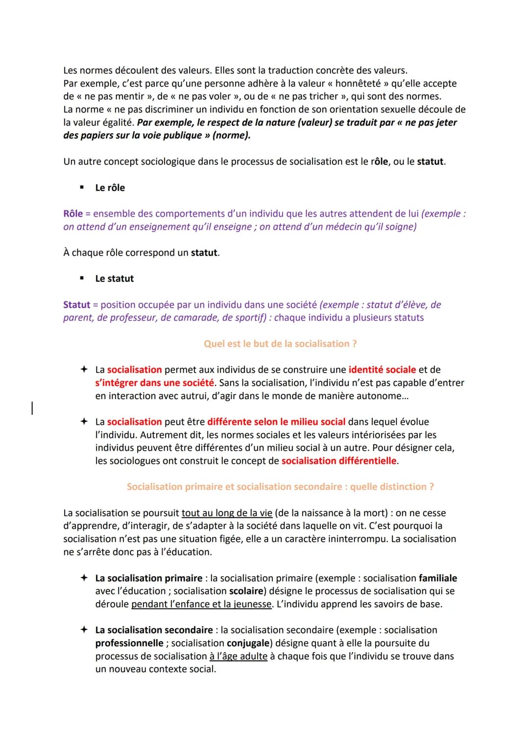 O
O
CHAPITRE 5 - LA SOCIALISATION
Comment la socialisation contribue-t-elle à expliquer les différences de
comportement des individus ?
QUES