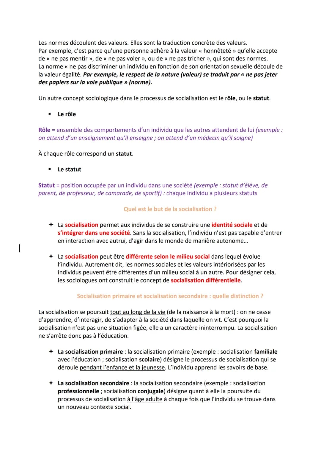 O
O
CHAPITRE 5 - LA SOCIALISATION
Comment la socialisation contribue-t-elle à expliquer les différences de
comportement des individus ?
QUES