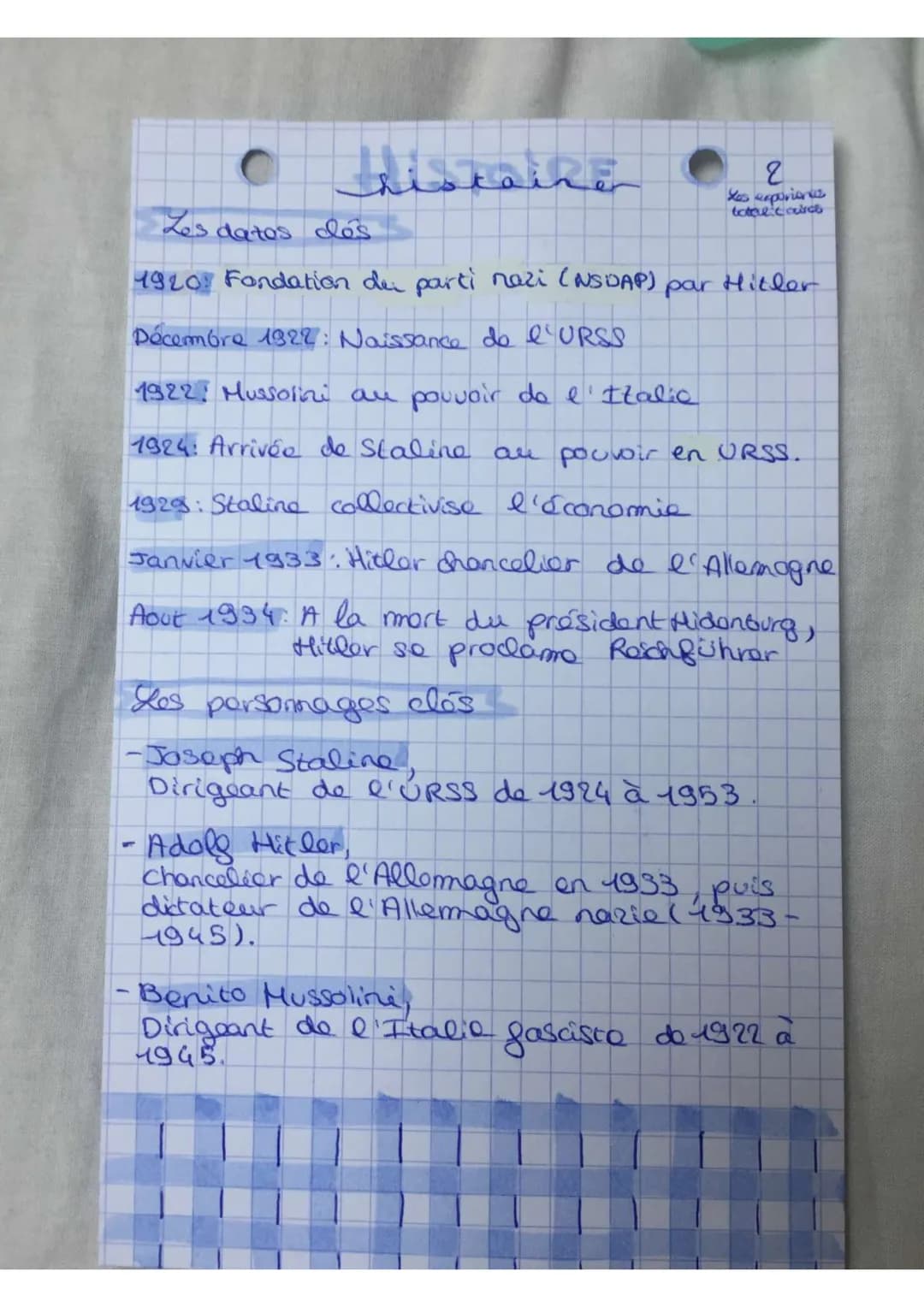 tu
datos dos
2
Les experiences
total course
1920: Fondation de parti nazi (NSDAP) par Hitler
Décembre 1822: Naissance de l'URSS.
1922. Musso
