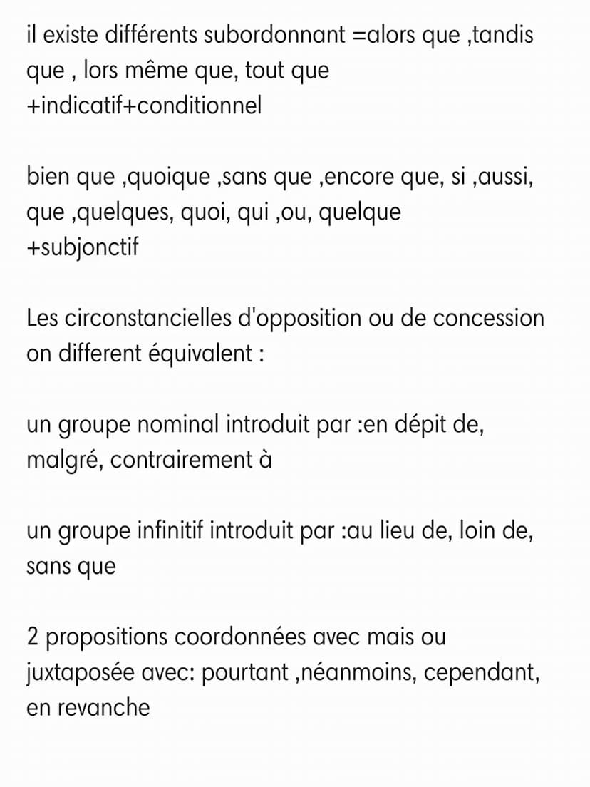 THÉÂTRE
PREMIÈRE définition: lieu de représentation=un
bâtiment un édifice dont le public regarde un
spectacle (extérieur,pleine air)
PUIS =