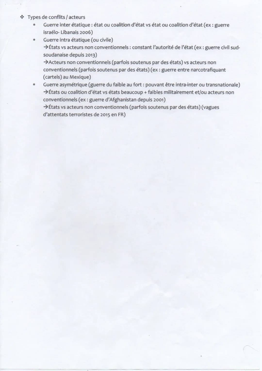 ●
DEFINITION:
Un conflit : C'est une situation relationnelle structuré par un antagonisme (opposition), à l'origine
d'une guerre
●
Une guerr