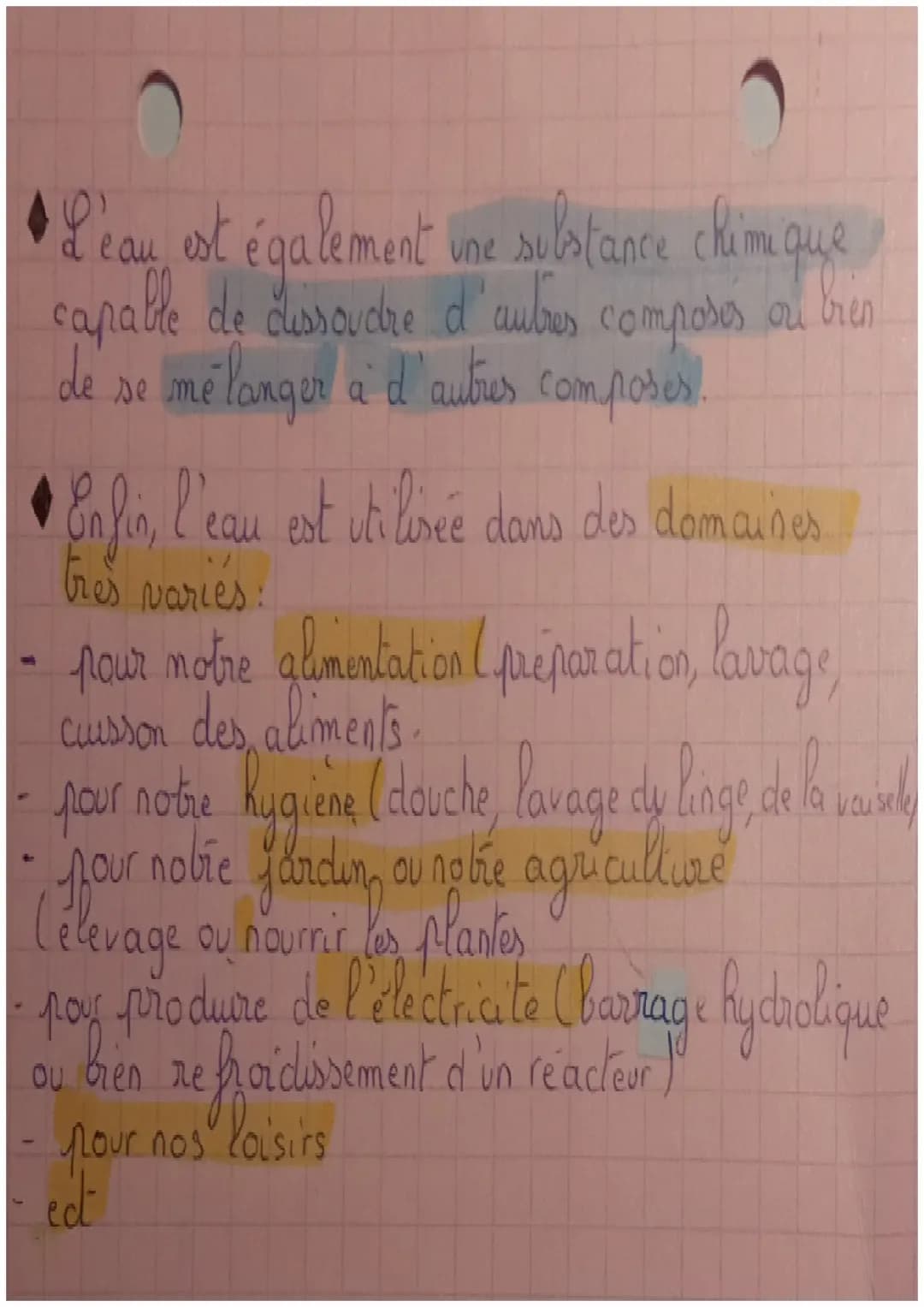 N1
SRysique
'I'eau dans
L
trohh
e
mn
A
chimie
a
notre
onnemen
1 Son importance dans notre quotidien.
• l'eau exciste sous 3 former solide li