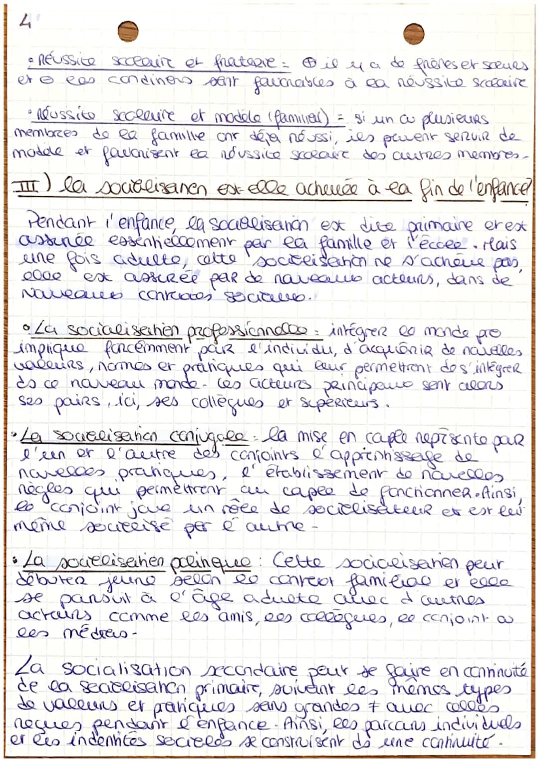 GRAND ORAL
Sciences Eco er Sociale
Souvlogie Comment la socialisatio
contribue-t-ecco à expliquer les +
de comportaments des individus?
I) P
