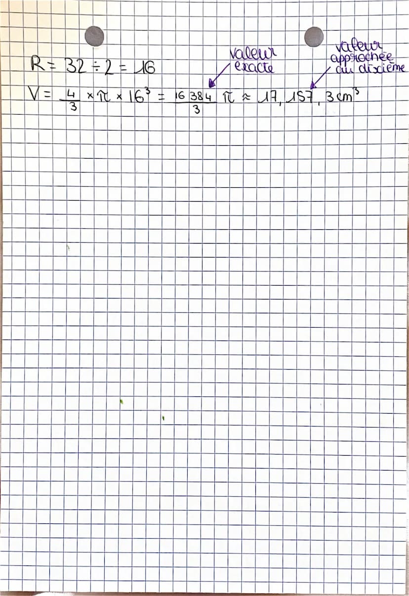 D
Chapitre 9 - Maths
Spheres et boules
O
une sphère c'est l'ensemble de tous les
points' M de l'espace qui sont situes aune
distance R du po