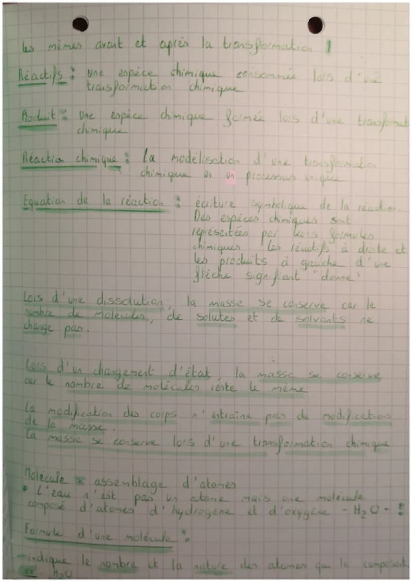1
•Les molécules •
pour comprendre la
matière
Toutes les matières qui nous entourent sont constituees de
molécules: particules microscopique