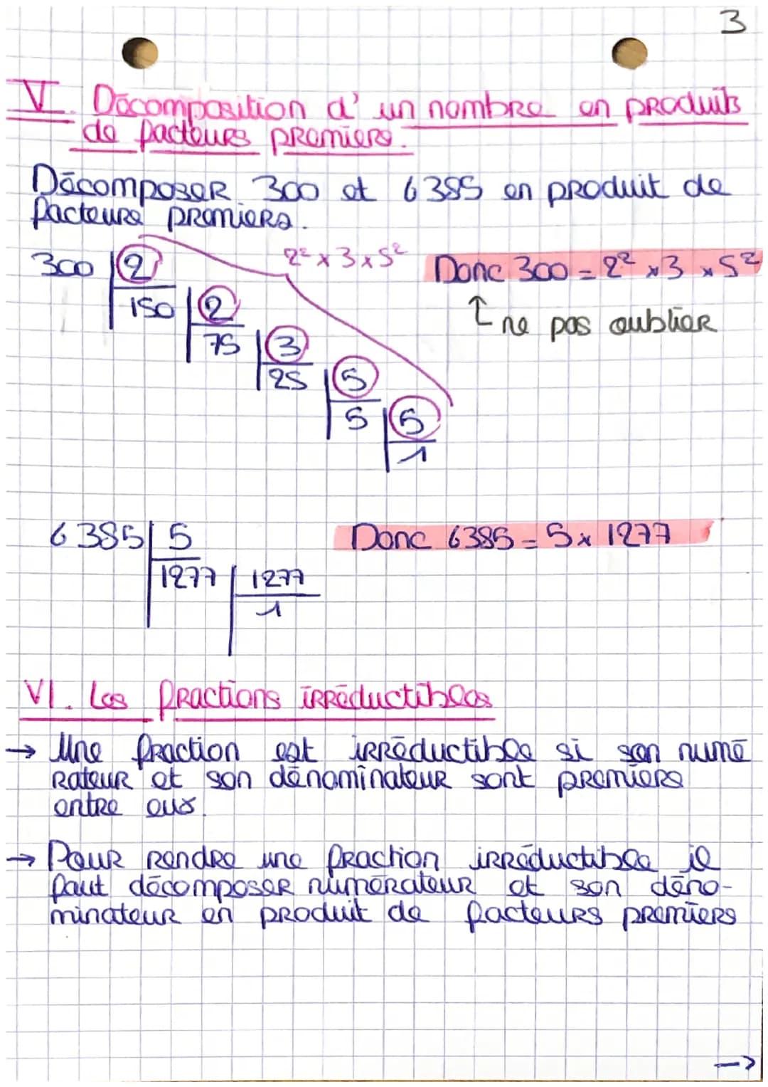 I Critères de divisibilite
l'arithmétique
Un nombre est divisible:
- par 2 si son chiffre des unités est pair
•PaR 5 si il finit par Oou 5
p